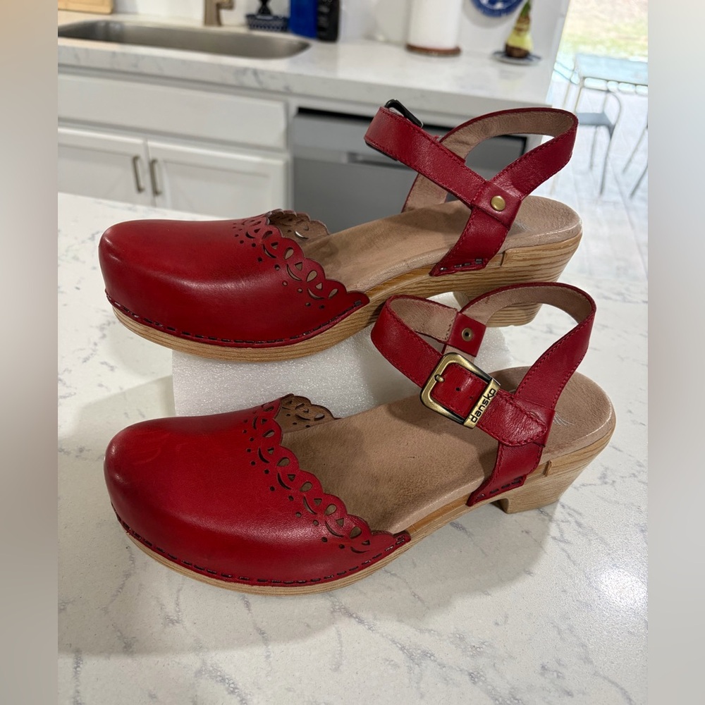 DANSKO Red Leather Women's clogs